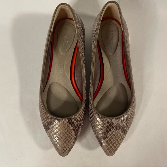 Rockport Addelyn Snakeskin Almond Toe Flats Women’s Size 6 - Picture 1 of 11